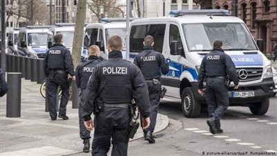 ألمانيا.. عملية أمنية واسعة بعد أنباء عن احتجاز رهائن خلال محاولة سطو على بنك
