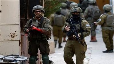 قوات الاحتلال تعتقل 3 فلسطينيين في نابلس وهجمات للمستوطنين في أريحا ورام الله