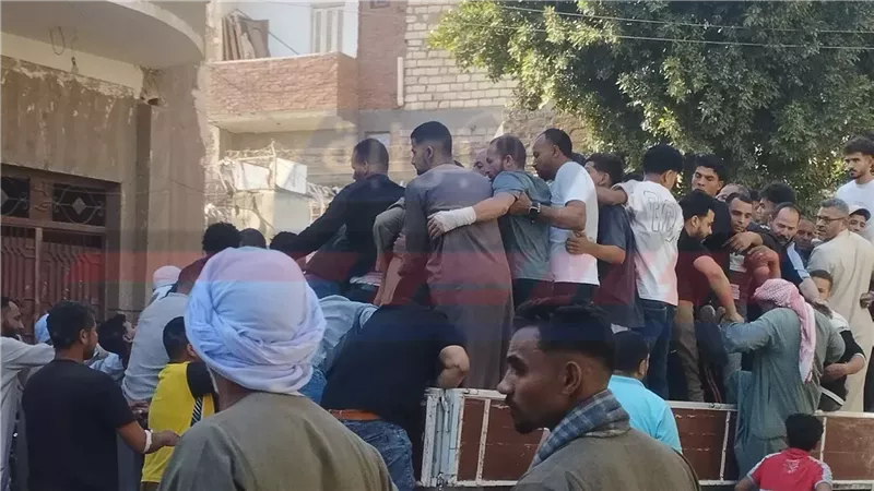 تشييع جنازة والد