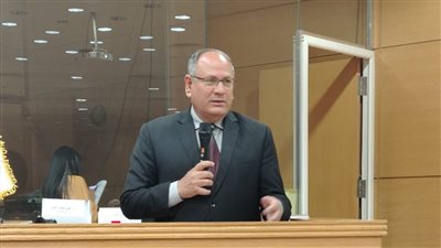 رئيس مركز البحوث الزراعية: الطبيب البيطري خط الدفاع الأول للنهوض بالثروة الحيوانية
