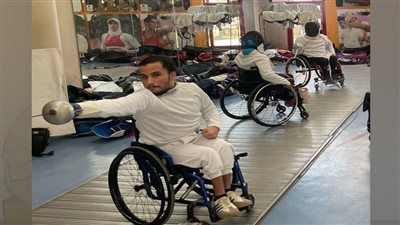 حكاية بطل بارالمبي| عبد الله محمد السيد.. موهبة صاعدة تبدأ التألق في سلاح سيف المبارزة