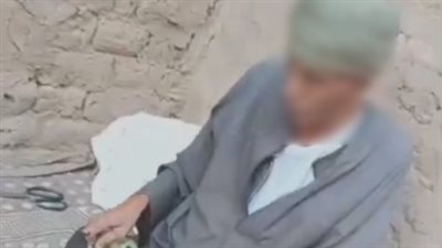 كشف ملابسات تداول فيديو قيام شخص بترويج المخدرات بسوهاج