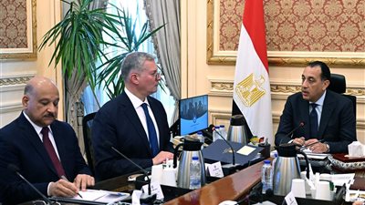 رئيس الوزراء يتابع الموقف التنفيذي للمشروعات الخاصة بصناعات خام الفوسفات