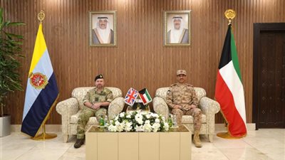 الكويت وبريطانيا تبحثان أوجه التعاون العسكري والأوضاع الراهنة في المنطقة