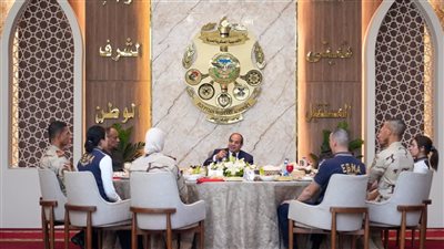 بالصور.. الرئيس السيسي يتفقد مقر القيادة الاستراتيجية بالعاصمة الجديدة