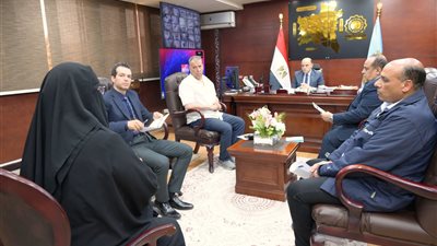 محافظ الغربية يفحص شكاوى وطلبات مواطنين بمشاركة التنفيذيين