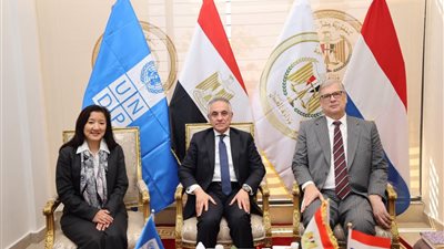 وزير العدل: الدولة حريصة على تطوير الخدمات القانونية المقدمة للأجانب المقيمين في مصر