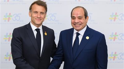 الرئيسان السيسي وماكرون وزعماء 30 دولة إفريقية يشاركون بقمة إفريقيا– فرنسا بنيروبي