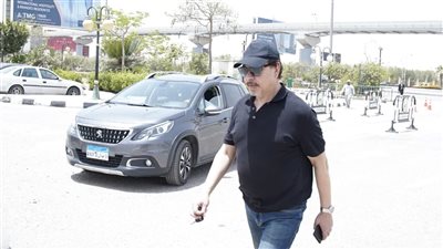 وداع مهيب.. نجوم الفن يشيعون جثمان عبد الرحمن أبو زهرة