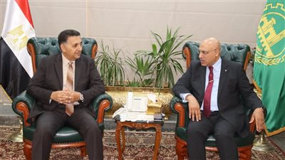 محافظ القليوبية يبحث طرح الفرص الاستثمارية وتعزيز التعاون لخدمة المستثمرين