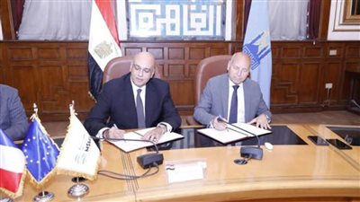 محافظ القاهرة يوقع ملحق تطوير «عزبة خير الله 3» بـ13.5 مليون جنيه من الاتحاد الأوروبي