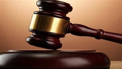 النيابة تحيل متهمًا بقتل زوجته عمدًا إلى الجنايات وبأولى الجلسات المحكمة تحيل أوراقه إلى المفتي