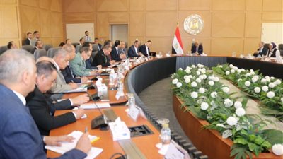 وزير الكهرباء: رفع الاستعداد واستقرار الشبكة واستيعاب زيادة الأحمال خلال الصيف
