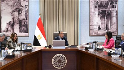 مدبولي يوجه بتسريع إجراءات التصالح في مخالفات البناء وحل التحديات القائمة