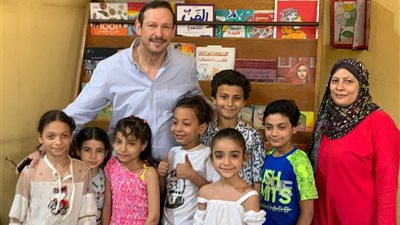 رئيس قطاع المسرح يتفقد مكتبة الحضارة الإسلامية.. ويؤكد ضرورة دعم الأنشطة الفنية للطفل 