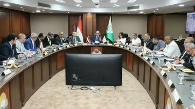 محافظ الجيزة يؤكد دعم الاستثمار وتسريع تقنين أوضاع المناطق الصناعية