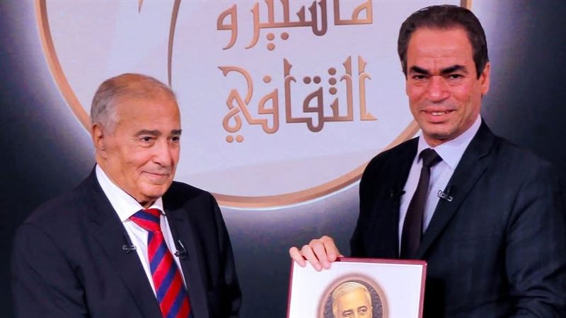 الشاعر الكبير فاروق