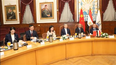 القاهرة وبكين تبحثان تحديث اتفاقية التآخى والتعاون فى مجالات المستقبل