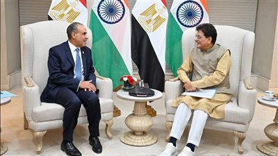 وزير الخارجية يلتقي وزير التجارة والصناعة الهندي على هامش اجتماع وزراء خارجية البريكس