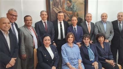 لجنة الإعلام  بـ
