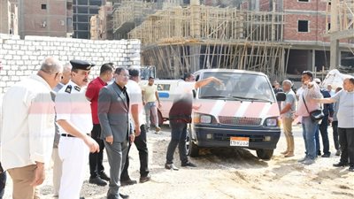 نقل مواقف سيارات العدوة وسيلا إلى الموقف الجديد بالحادقة في الفيوم