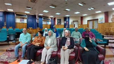 مدير تعليم القاهرة تتابع غرفة عمليات الدبلومات الفنية في أول أيام الامتحانات العملية