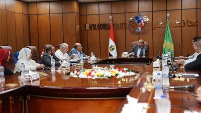 محافظ المنيا يبحث مع نواب البرلمان ملف تطوير منظومة التعليم ومطالب المعلمين المتعاقدين