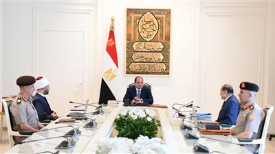 الرئيس السيسي يجتمع مع وزير الأوقاف ويؤكد أهمية استمرار جهود الحصر والتوثيق للأصول والممتلكات