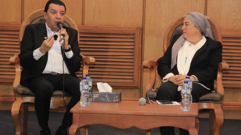 الفنان مصطفى كامل