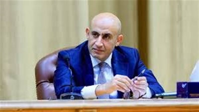 محمد عبد اللطيف وزير