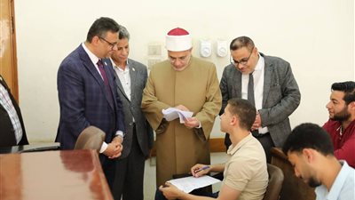 رئيس جامعة الأزهر يتابع سير امتحانات نهاية الفصل الدراسي الثاني بكليتي اللغات والترجمة والإعلام للبنين