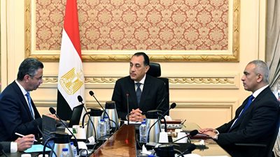 رئيس الوزراء يتابع استعدادات استقبال العيد الأضحى المبارك