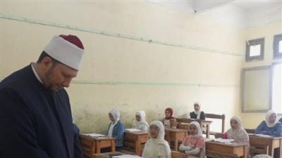 متابعة ميدانية مكثفة للجان الابتدائية والإعدادية ببرج العرب وغرب الإسكندرية