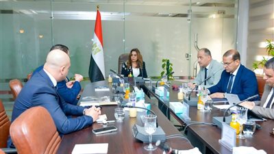 التنمية المحلية: تطويرات جديدة بمنظومة الميكروباص والسيرفيس لنقل الركاب .. تعرف عليها 