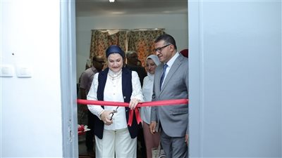 رئيسة الطفولة والأمومة ومحافظ قنا يفتتحان فرع المجلس لتعزيز حماية ودعم الأطفال