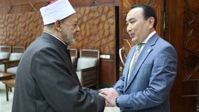 شيخ الأزهر يستقبل سفير كازاخستان لدى القاهرة ويؤكد استعداد الأزهر لتعزيز التعاون العلمي والدعوي