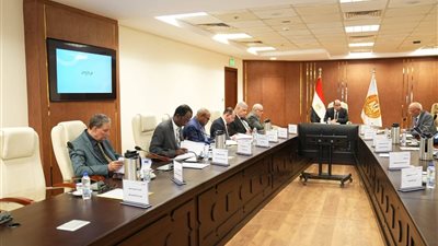 وزير العمل: صرف 2.5 مليار جنيه إعانات لـ441 ألف عامل منذ 2002