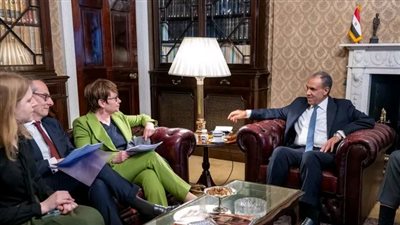 وزير الخارجية يلتقي رئيسة البنك الأوروبي لإعادة الإعمار والتنمية