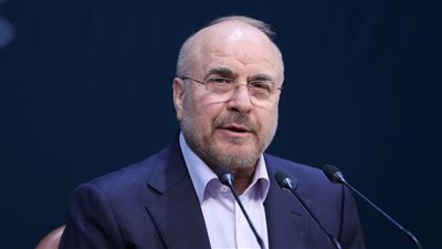 مستشهدًا بمذكرات دي فانس.. قاليباف: يجب على الفقراء والمنسيين الأمريكيين دفع ثمن إشعال الحروب