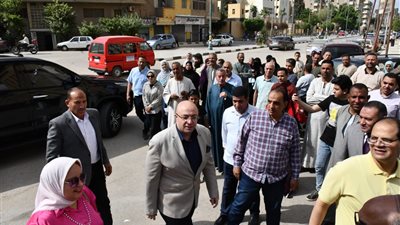 محافظ الفيوم يودع حجاج الجمعيات الأهلية.. ويوجه بتوفير كافة سبل الرعاية