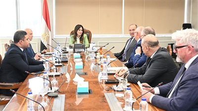 الإسكان تبحث مع شركة ألمانية التعاون في البنية التحتية وتطوير المدن الذكية