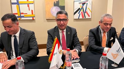وزير التموين يبحث مع 