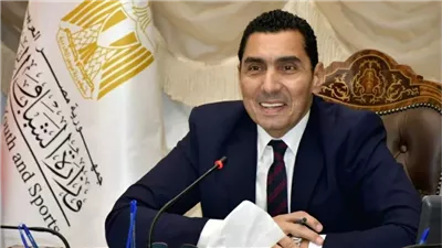 وزير الرياضة يزور بورسعيد ويتفقد استاد المصري بعد هتافات الجماهير وتصريحات أبو على بالرحيل| تفاصيل 