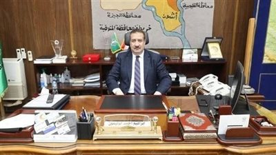 محافظ بورسعيد يبحث سبل تعزيز التعاون مع الهيئة الاقتصادية لقناة السويس