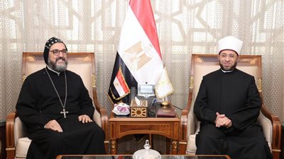وزير الأوقاف يستقبل راعي الكنيسة السريانية الأرثوذكسية بالقاهرة
