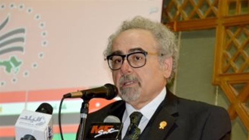 الدكتور علاء عبدالهادي