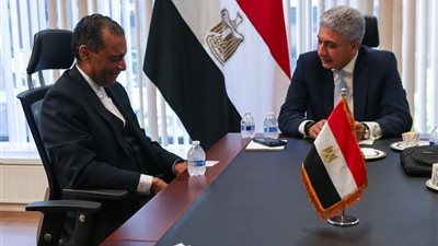 خلال زيارته الحالية لنيويورك وزير السياحة والآثار يلتقي بأحد أبرز القيادات الدينية