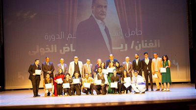 بالصور.. مهرجان المسرح العالمي يسدل الستار على دورته الخامسة بإعلان الجوائز