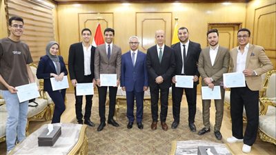 مجلس جامعة بنى سويف يكرم طلاب كلية الحاسبات والذكاء الاصطناعي 