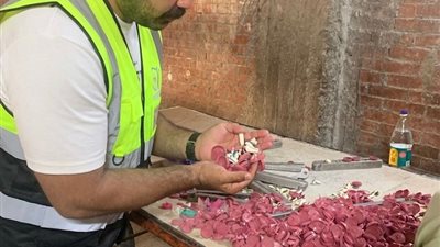 ضبط مصنع حلوى أطفال غير مرخص وآخر للحوم غير صالحة للاستهلاك بالغربية
